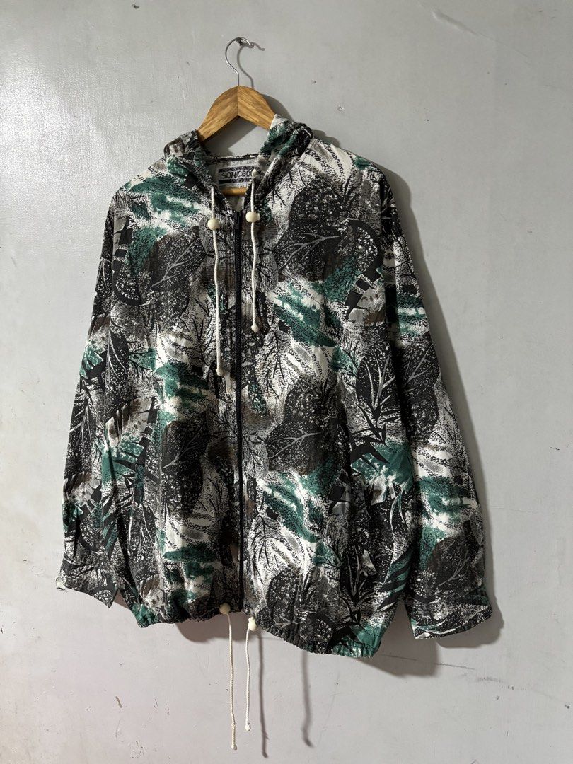 SONIC BOON REALTREE JACKET (Category: Coats, Jackets and Outerwear) located in Pasay City. Submitted by turthrift (Listing ID 1469043746, Image 2). Description: W26 L29 L to XL boxy .