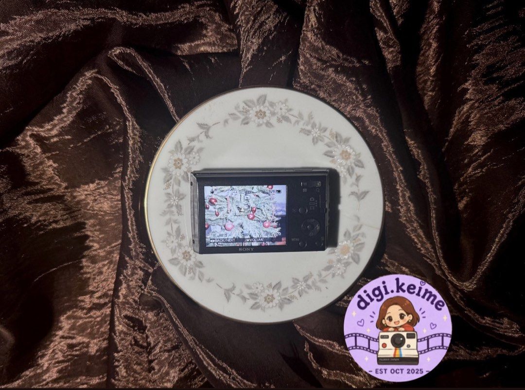Sony Cybershot DSC W510 (Category: Cameras) located in Manila. Submitted by digi.keime (Listing ID 1468932242, Image 3). Description: CROWD FAVE! —————————————————— 📷 Sony Cybershot DSC W510 💰₱5,299 ୨୧ ── QUICK SPECS ── ୨୧ ♡ 12.1 MP CCD ♡ Steadyshot Image Stabilization ♡ 4x Optical Zoom Lens ♡ VGA 640x480 at 40fps ୨୧ ── INCLUSIONS ── ୨୧ ♡ Camera unit ♡ Battery ♡ Charger ♡ Memory card ♡ Pouch ୨୧ ── CONDITION ── ୨୧ ♡ Small spot/marks (barely noti