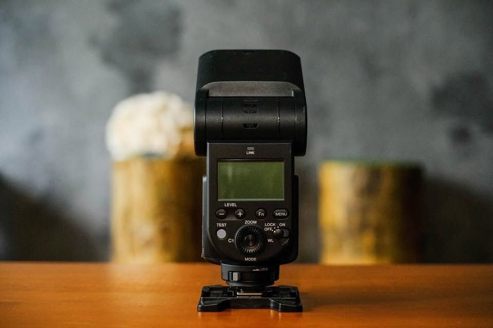 Sony HVL-F60RM Wireless Radio Control Flash (Category: Flashes) located in Caloocan City. Submitted by tnes1 (Listing ID 1468986442, Image 3). Description: This Sony HVL-F60RM wireless flash unit is in mint condition. I used it less than 20 times. I take great care of my equipment and I’m only selling because I rarely use my Sony equipment since primarily shooting w/ my Fuji system. Location: Poblacion, Makati - Model: Sony HVL-F60RM External Fla