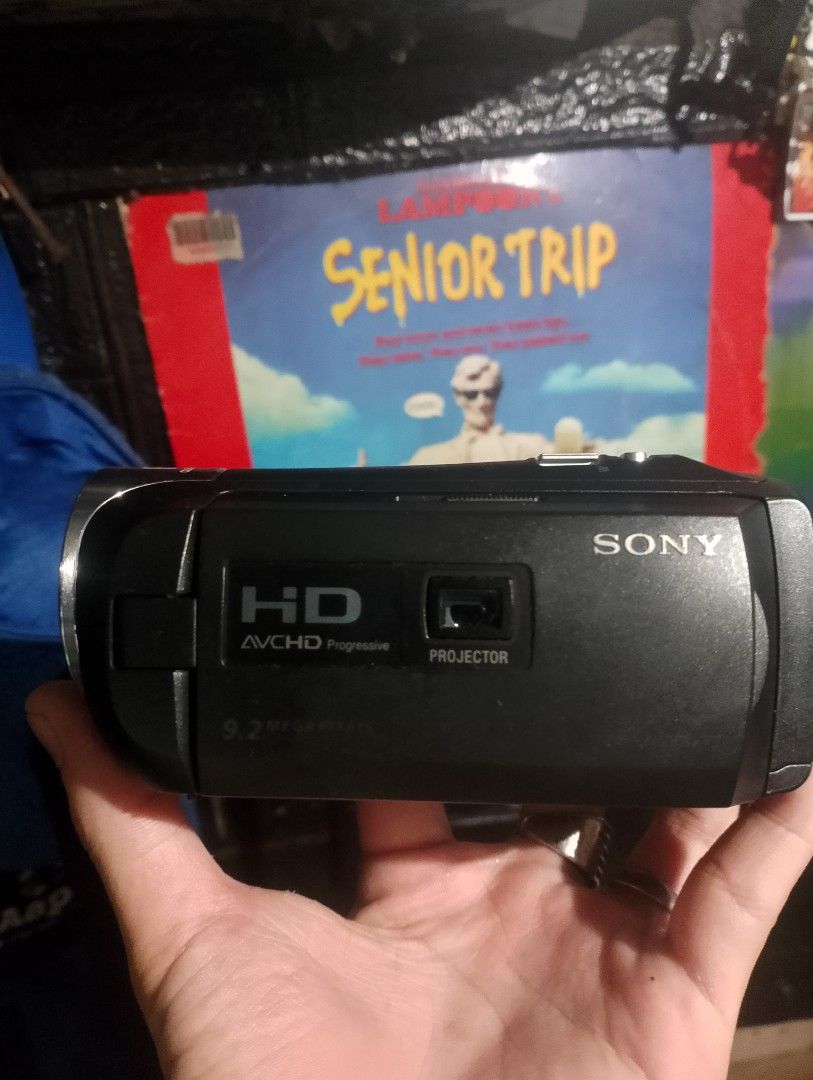 Sony pj440 (Category: Cameras) located in Manila. Submitted by allaboutcollections (Listing ID 1469087335, Image 1). Description: Sony pj440 Ready to use Easy file transfer Almost no dents Issue:projector not perfectly working,only shows white still have a image but Hindi Ganon ka kita Not effected output Can send sample footage Inclusion:unit,batt,the camera have a charger u can use phone socket 5.5k negotiable!.