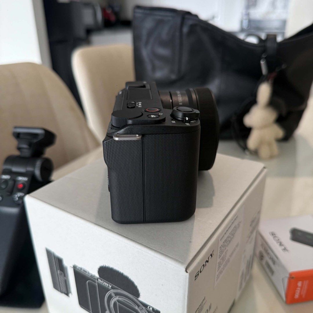 Sony ZV-E10 II E PZ 16-50mm OSS II Camera Kit (Category: Cameras) located in Quezon City. Submitted by wendyyys (Listing ID 1468949373, Image 2). Description: - Camera: Sony ZV-E10 II Mirrorless Camera - Lens: E PZ 16-50mm F3.5-5.6 OSS II Lens - Included Accessories: Original box, extra NP-FZ100 battery pack, 256GB Suneast SDXC memory card, and wireless shooting grip - Condition: Fully boxed, excellent setup - Best For: Vlogging and all-in-one co