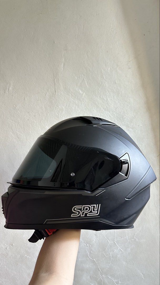 SPYDER Strike Helmet - Matte Black (Category: Bicycles) located in Manila. Submitted by soonrio (Listing ID 1468935397, Image 3). Description: - Brand/Model: SPYDER Strike - Color: Matte black - Size: M - Visor: Dual visor, Dark tinted (Wala na yung clear visor) - Condition: Slightly used, makinis pa, small dents as per photo attached. Hindi mabaho yung foam, laging nakalaba and deodorizer. - No box - Lady owned Rfs: Bibili ng classic helmet Loc: