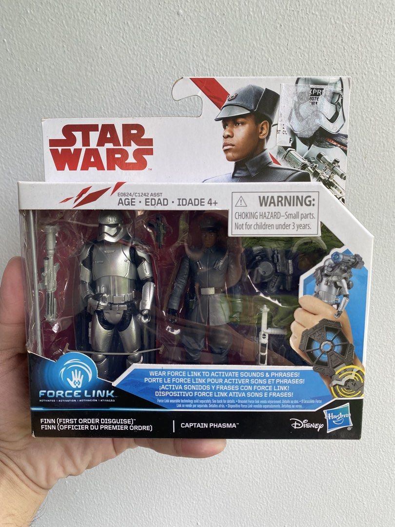 Star Wars Luke Skywalker Pilot and Force Link 2-Pack (Category: Figurines & Statues) located in Cebu City. Submitted by bred_bt (Listing ID 1469143764, Image 3). Description: Star Wars action figures bundle including loose Luke Skywalker pilot figure with lightsaber accessory plus unopened Force Link 2-pack featuring Finn in First Order Disguise and Captain Phasma. Hasbro Disney branding. Great addition to any collection. Grab them together now..