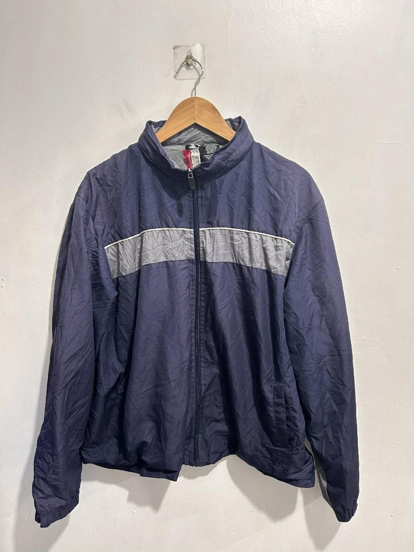 Starter Vintage Windbreaker Jacket (Category: Coats, Jackets and Outerwear) located in Rizal. Submitted by thrift_finds_739 (Listing ID 1469049499, Image 1). Description: NO ISSUE Excellent Condition Size: XLarge Color rate: 9/10 Length: 25 Width: 26 Please manage your expectations — we open premium bulk ukay bundles shipped directly from the US! 🇺🇸.