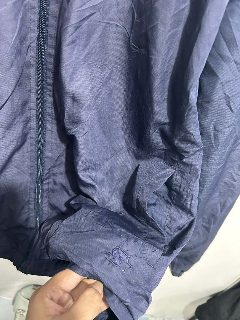 Starter Vintage Windbreaker Jacket (Category: Coats, Jackets and Outerwear) located in Rizal. Submitted by thrift_finds_739 (Listing ID 1469049499, Image 3). Description: NO ISSUE Excellent Condition Size: XLarge Color rate: 9/10 Length: 25 Width: 26 Please manage your expectations — we open premium bulk ukay bundles shipped directly from the US! 🇺🇸.