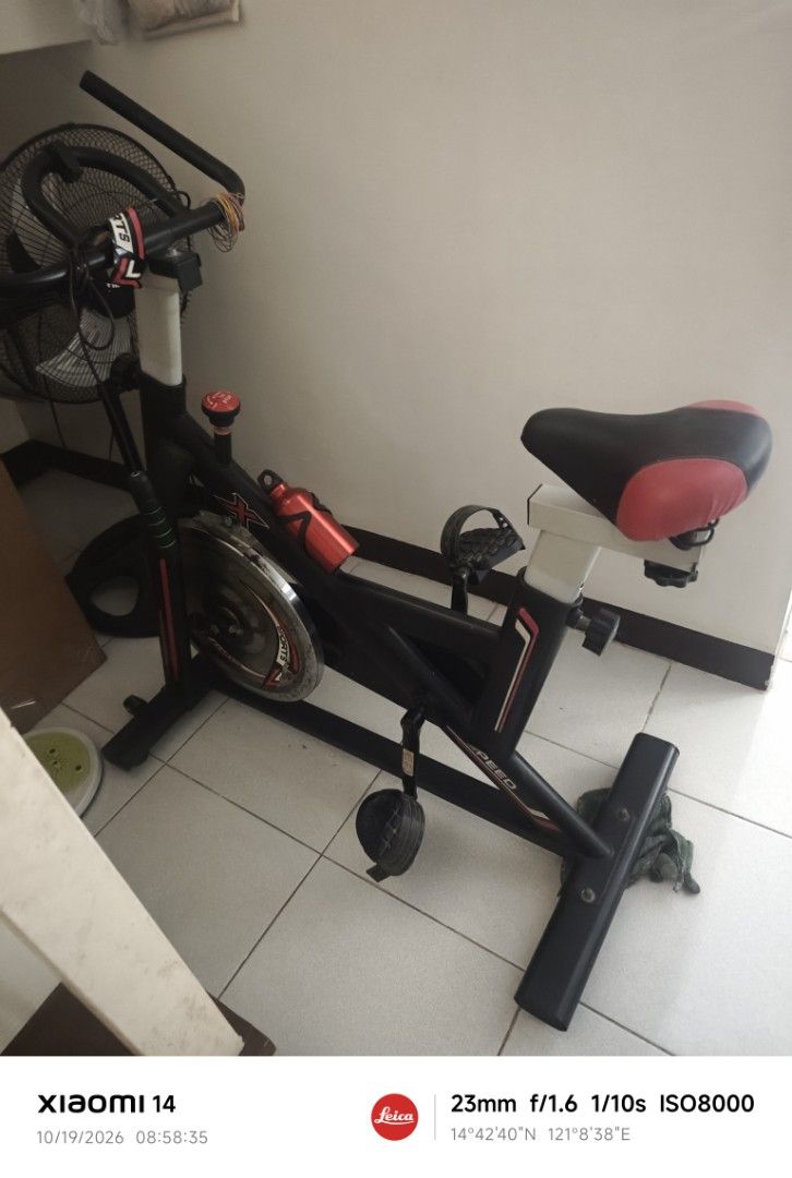 Stationary Bicycle (Category: Cardio & Fitness Machines) located in Caloocan City. Submitted by aceaceyye (Listing ID 1468934987, Image 2). Description: For sale stationary bicycle For pick up or arrange via Lalamove Loc: Burgos, Montalban, Rizal.