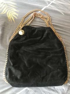 (Category: ) located in . Submitted by purse_gedo (Listing ID 1468317771, Image 1). Description: .