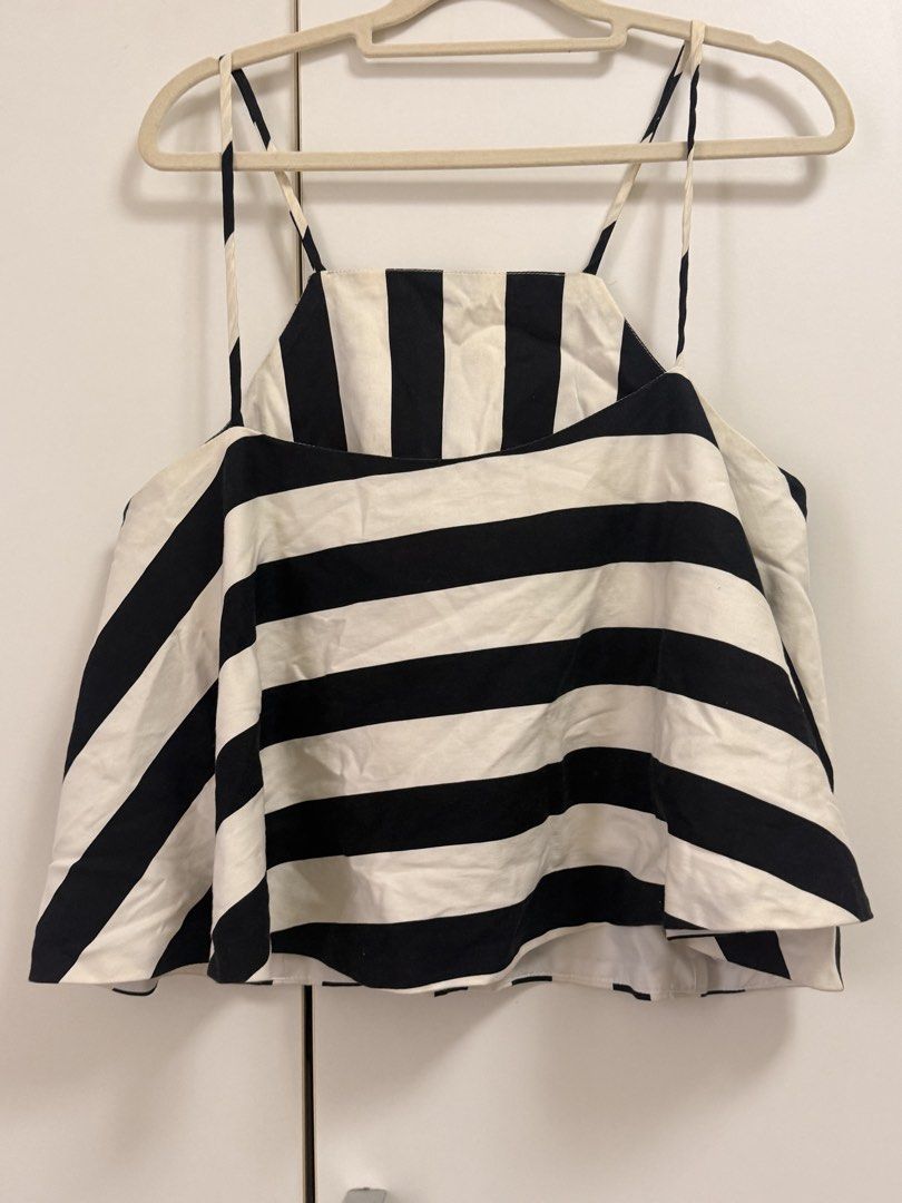 Stripes blouse (Category: Blouses) located in Mandaluyong City. Submitted by ceeceedeclutterera (Listing ID 1468931149, Image 2). Description: Stripes Blouse • very high quality fabric • Good for dinner dates and casual wear • Very stylish and flattering • RFS: •has some stains but washable.