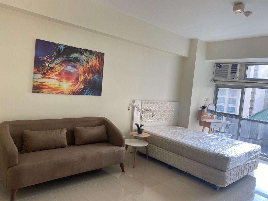 Studio in Greenbelt Excelsior for Sale (Category: Apartments & Condos) located in Makati City. Submitted by spaces_manila (Listing ID 1469063521, Image 3). Description: fully furnished 9th floor.