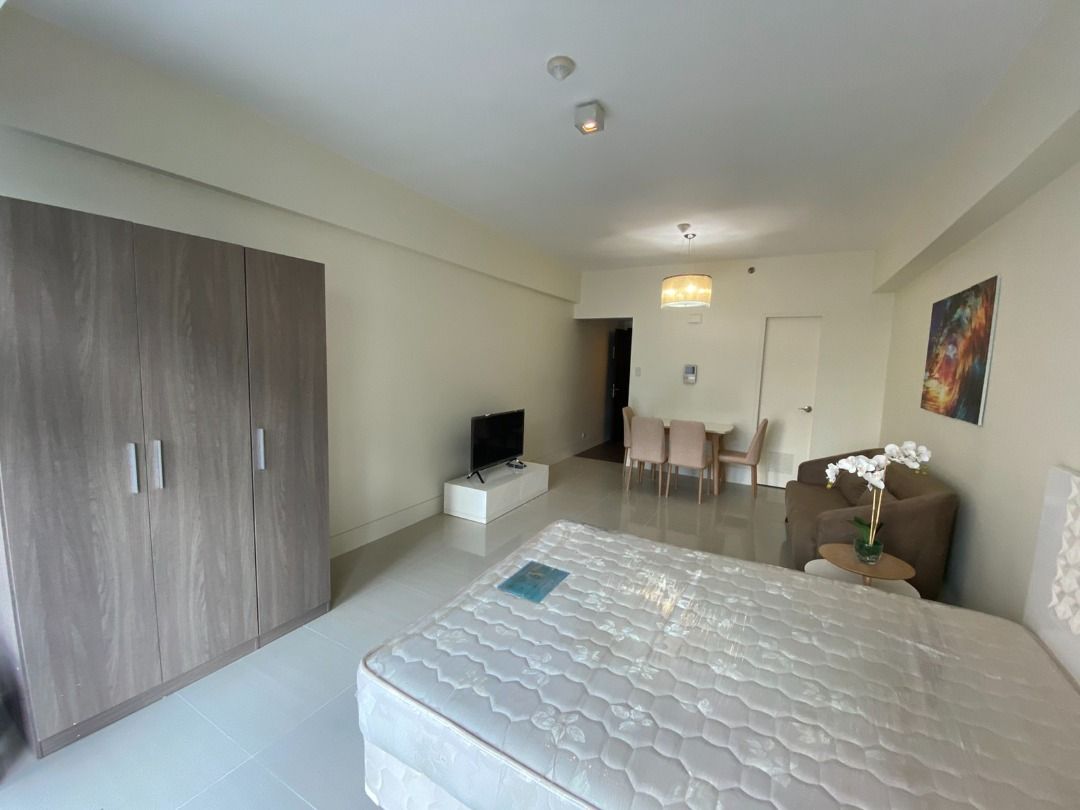 Studio in Greenbelt Excelsior for Sale (Category: Apartments & Condos) located in Makati City. Submitted by spaces_manila (Listing ID 1469063521, Image 2). Description: fully furnished 9th floor.