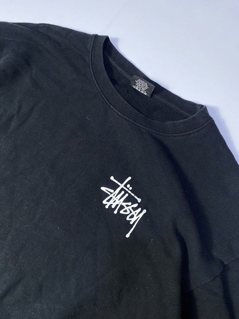 Stussy Basic logo Crewneck (Category: Coats, Jackets and Outerwear) located in Manila. Submitted by streetw1se.ph (Listing ID 1469029767, Image 3). Description: Stussy Crewneck Size:XL Width:24 Length:28 Shoulder:22 Sleeve length:24 Hem:16-22 adjustable (Measured in inches) -Have some flaws -Hairline,cracks -9/10 cr .