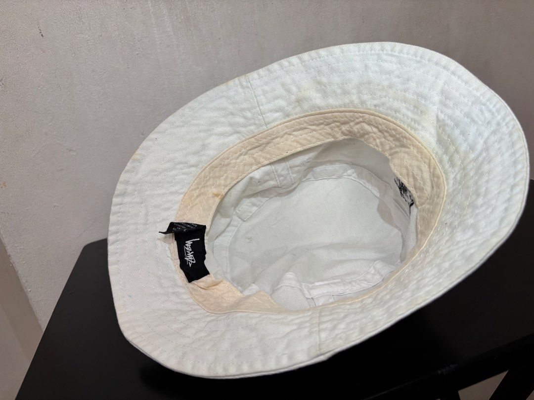 STUSSY BUCKET HAT (Category: Caps & Hats) located in Makati City. Submitted by sweetfitforyouph1200 (Listing ID 1469005808, Image 2). Description: Stussy buckethat Legit Lowprice.