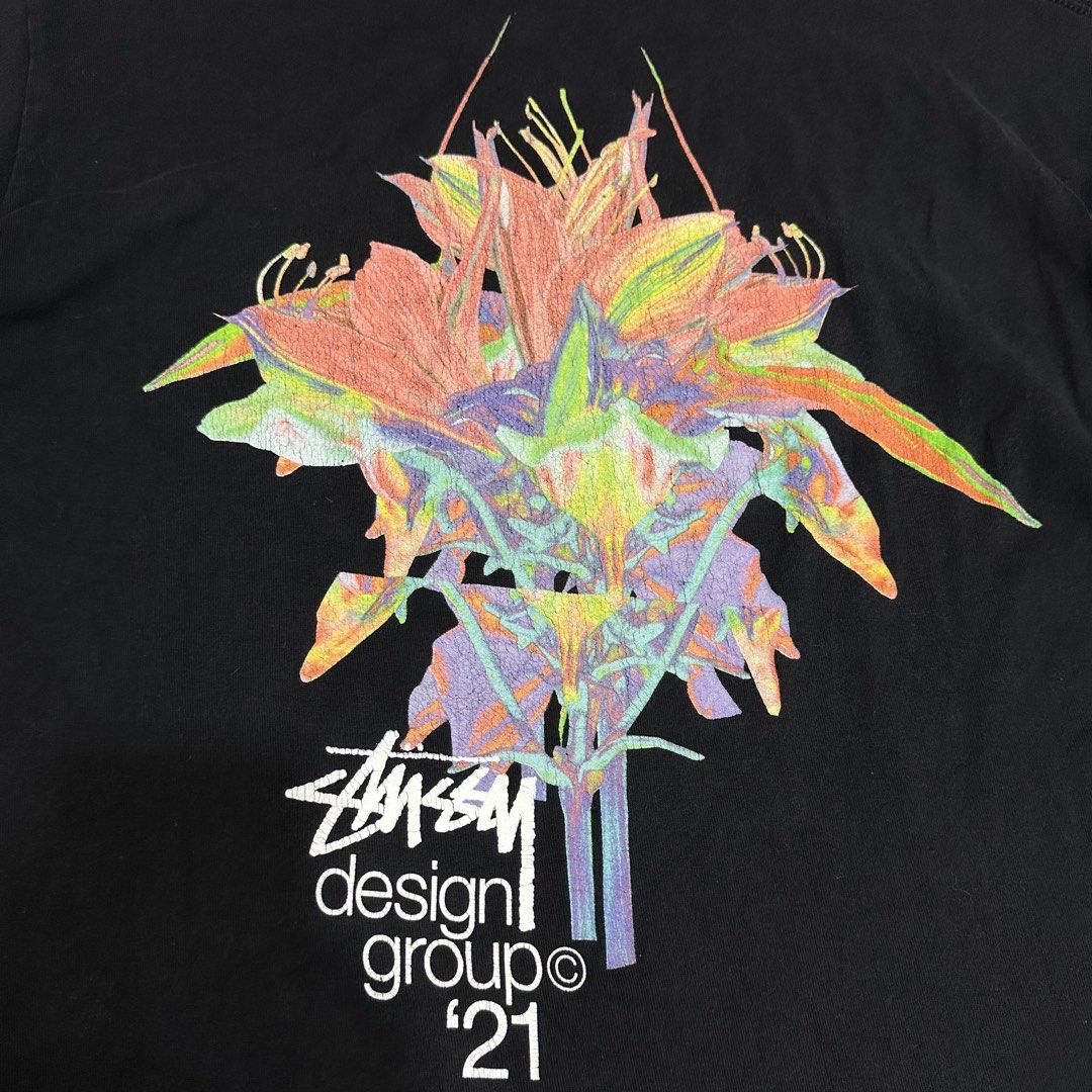 Stussy Design Group 21 black tee (Category: Activewear) located in Dagupan City. Submitted by unknownlootph (Listing ID 1468942569, Image 3). Description: Size: fits Large to XL Width: 24 Length: 30 Condition: 9/10 Issue: crackprints (Legit/Authentic Item) .