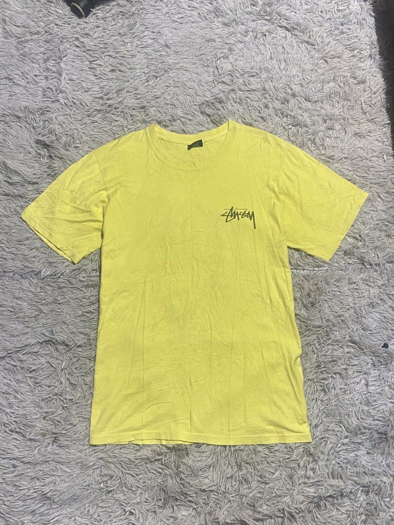 Stussy Dice 🎲 (Category: Tshirts & Polo Shirts ) located in Lapu Lapu. Submitted by ericbuotjr (Listing ID 1469036368, Image 2). Description: Legit -Size: Medium-Large -Dimes: 21X29 -Color rate: 9.5/10 - Excellent condition - Issue: None .