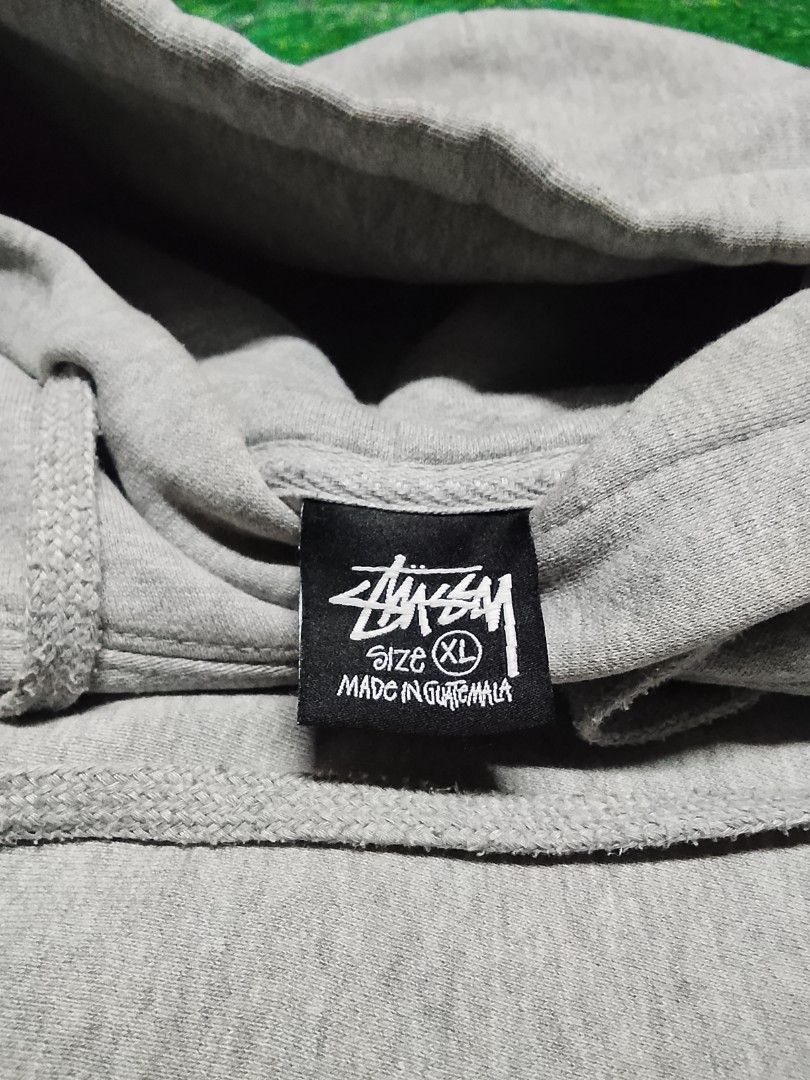 Stussy Hoodie (Category: Coats, Jackets and Outerwear) located in Tagbina. Submitted by jera-thrift.16 (Listing ID 1469028438, Image 3). Description: Good condition color rate 9/10 Size-XL Dime's: W-23 x L-30 issue- last pic( multiple scratches sa sleeve at may minor rust stain sa loob ng hood) need wash 550 free ship.