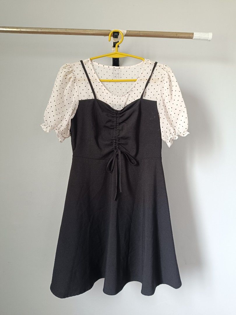 Style 2-in-1 Layered Polka Dot Cami Dres (Category: Dresses) located in Valenzuela. Submitted by justgorjas (Listing ID 1469092743, Image 3). Description: Size: Small to Medium (S–M).