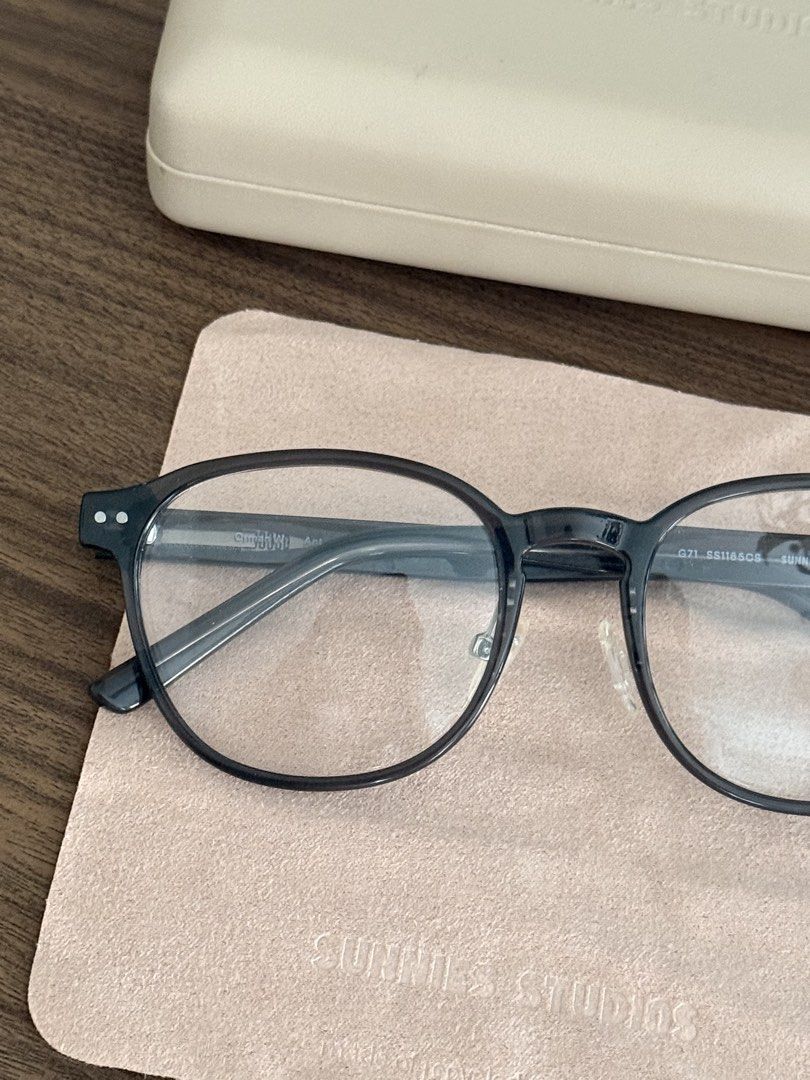 Sunnies Studios Optical Frame Orman in Ant (Category: Sunglasses & Eyewear) located in San Pedro. Submitted by etc05 (Listing ID 1469009334, Image 2). Description: - Brand/Model: Sunnies Studios Orman - Colorway: Ant - Fit: Wide fit - Shape & Lenses: Classic round shape with clear lenses - Inclusions: Original beige hard case and microsuede cleaning cloth - Condition/Features: Great everyday pair, very lightweight and comfortable.