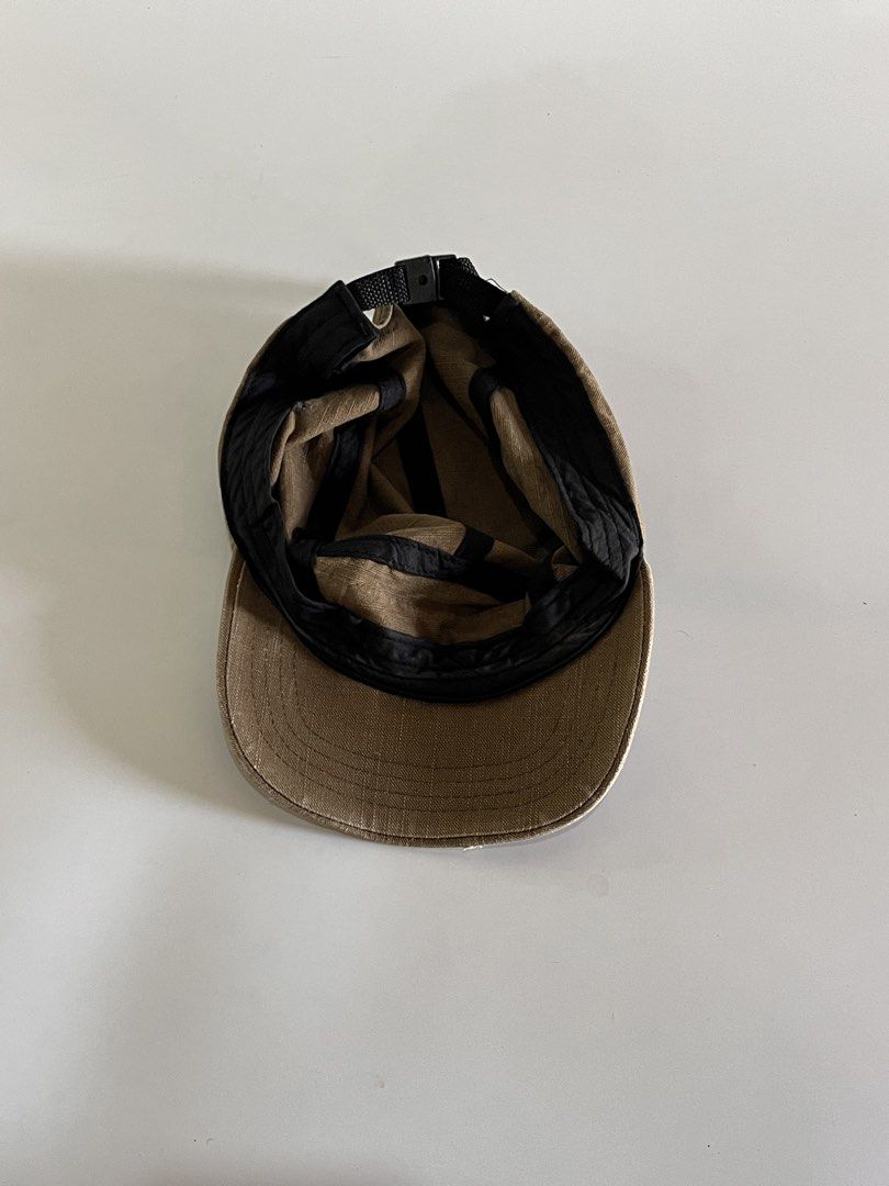 Supreme 5-panel (off) (Category: Caps & Hats) located in Malaybalay. Submitted by haulsome (Listing ID 1468992817, Image 3). Description: Supreme 5-panel (off) -No flaws/Like new -Features an embroidered Supreme Logo up front -Adult size, adjustable strap 400php, +sf .