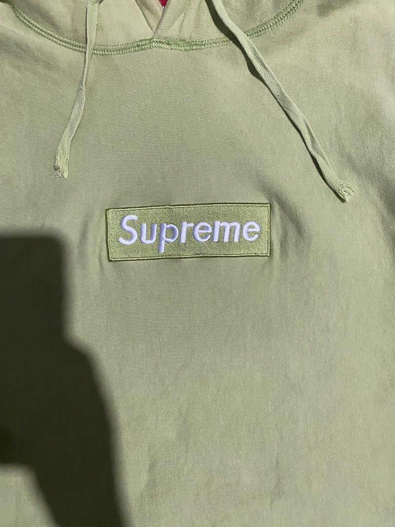 Supreme Box Logo Hoodie (Category: Hoodies) located in Alicia. Submitted by adorable-de (Listing ID 1469088203, Image 3). Description: Supreme Box Logo Hoodie excellent condition pa Honest issue stain lang likod at dot discoloration sa armfit see the details of the picture no other issue crispy pa naman siya solid jito ganda color way mga boss size xl on tag dimensions width21 length32 color rate 9’7’10 1250 negotiable .