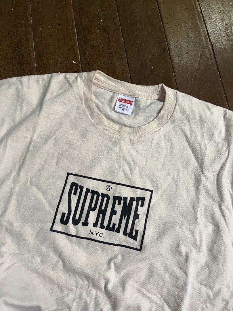 Supreme Warm Up Tee FW23 Authentic (Category: Tshirts & Polo Shirts ) located in Bugallon. Submitted by thriftteas.00 (Listing ID 1468948053, Image 2). Description: Supreme Warm Up Tee FW23 Authentic Large to XL frame No issue Excellent Condition Needwash only Authentic/Legit Claim 3500.