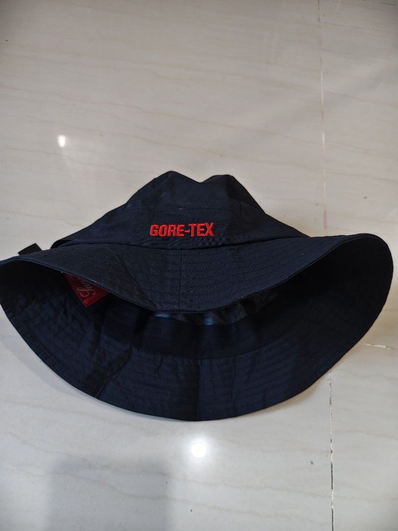 Supreme x Goretex Bucket hat Authentic (Category: Caps & Hats) located in Iloilo. Submitted by branded-boy0422_16 (Listing ID 1468973214, Image 3). Description: Good as new Need Washed only Water proof Large to Xl Fit.