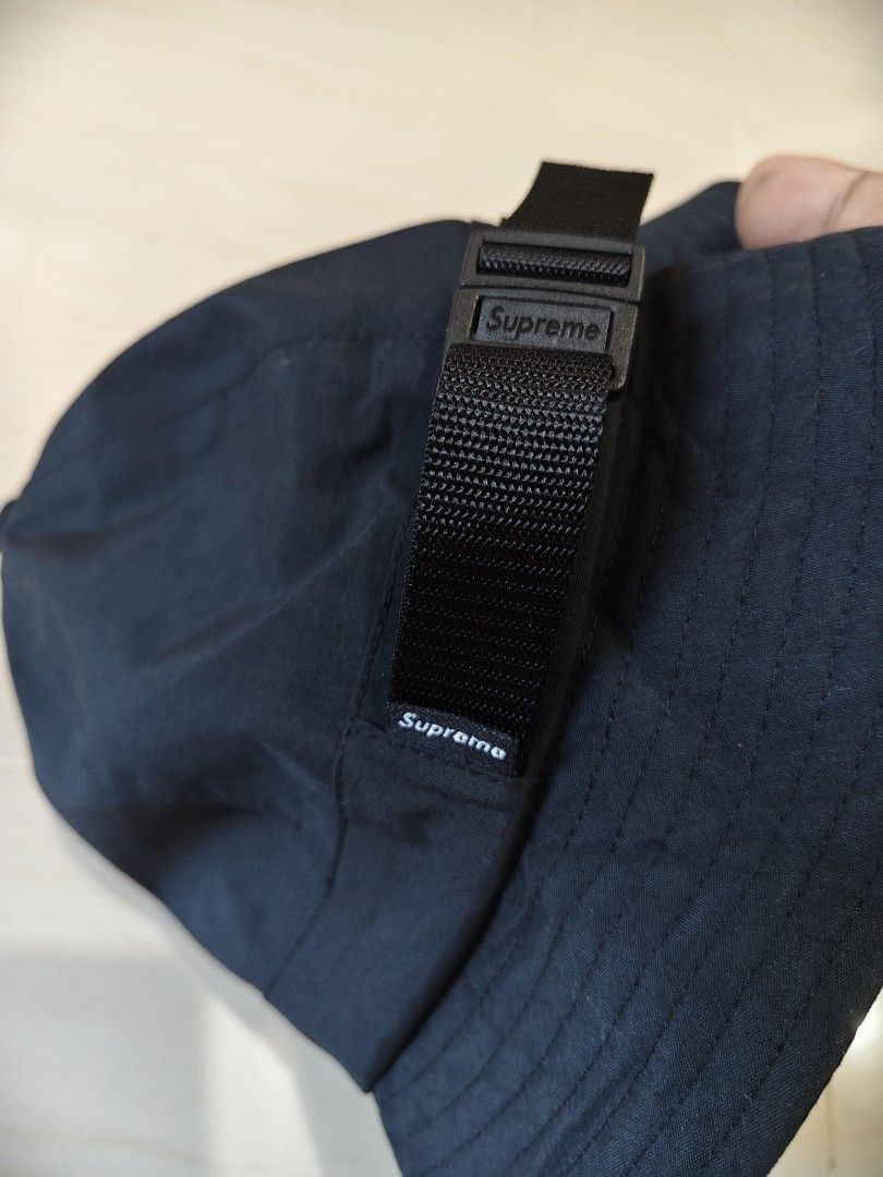 Supreme x Goretex Bucket hat Authentic (Category: Caps & Hats) located in Iloilo. Submitted by branded-boy0422_16 (Listing ID 1468973214, Image 2). Description: Good as new Need Washed only Water proof Large to Xl Fit.