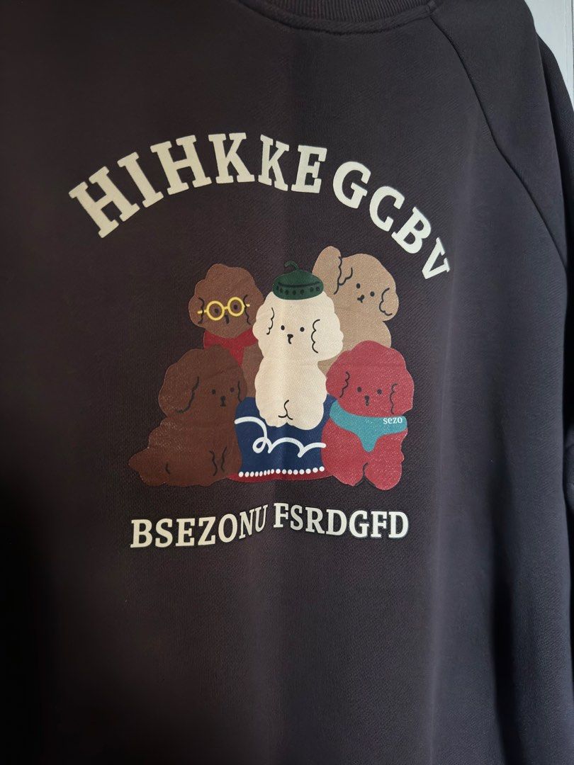 Sweatshirt bear design (Category: Others Tops) located in Cavite. Submitted by chicfinds.slay (Listing ID 1469093521, Image 3). Description: ✨best fit s-large for women ✨bedt fit s-m for men ✨unisex.