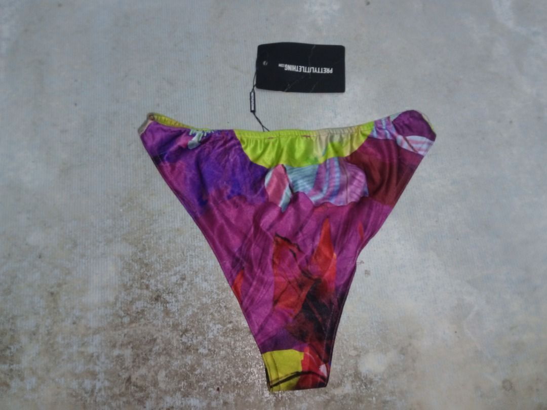 Swim US BNEWTAG (Free) (Category: Bikinis & Swimsuits) located in Los Banos. Submitted by mania-62906 (Listing ID 1468999682, Image 3). Description: BNEWTAG. US size 8.