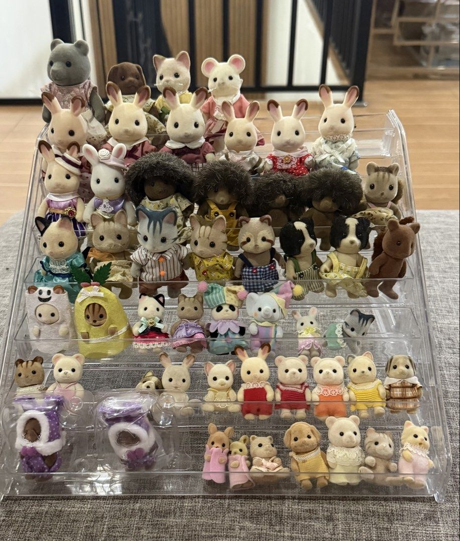 Sylvanian Calico Critters (Category: Kids Toys) located in Quezon City. Submitted by charleystoystore (Listing ID 1469058429, Image 1). Description: Price starts @ 150 each. Encircle the item you like and send us a Dm! Timber-top-4,00 Colorful bunnies-php 329 each Wedding couple -php 1,500 Pumpkin - php 1,000 Christmas -2500 What you see is what you get Can ship all over the phil. Courier: FLASH/JNT/Lalamove Mop: Gcash Location: North caloocan.
