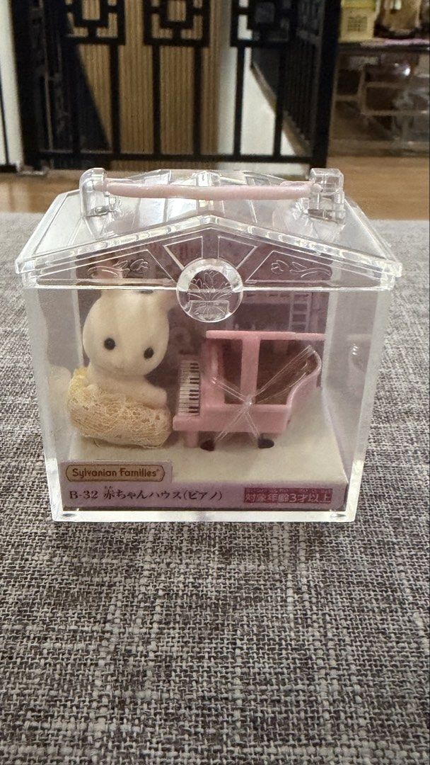 Sylvanian Calico Critters (Category: Kids Toys) located in Quezon City. Submitted by charleystoystore (Listing ID 1469058429, Image 3). Description: Price starts @ 150 each. Encircle the item you like and send us a Dm! Timber-top-4,00 Colorful bunnies-php 329 each Wedding couple -php 1,500 Pumpkin - php 1,000 Christmas -2500 What you see is what you get Can ship all over the phil. Courier: FLASH/JNT/Lalamove Mop: Gcash Location: North caloocan.