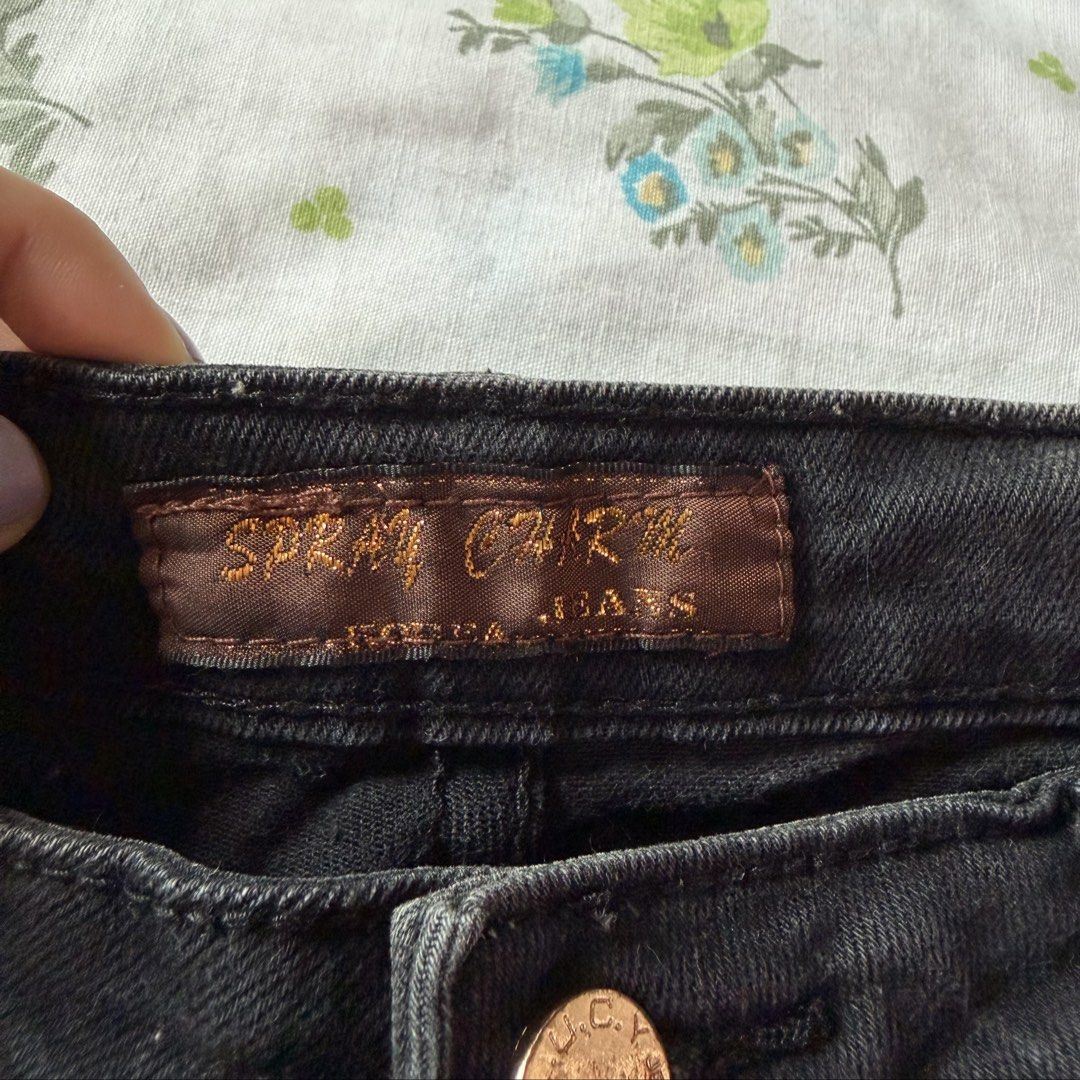 [TAKE 2] Black Jeans/Pants (Category: Jeans) located in Pasig City. Submitted by beabimbop (Listing ID 1468995480, Image 3). Description: • 25-26” waist • the one with distressed details is low waisted 😋 • no issues. take both! • rfs: decluttering.