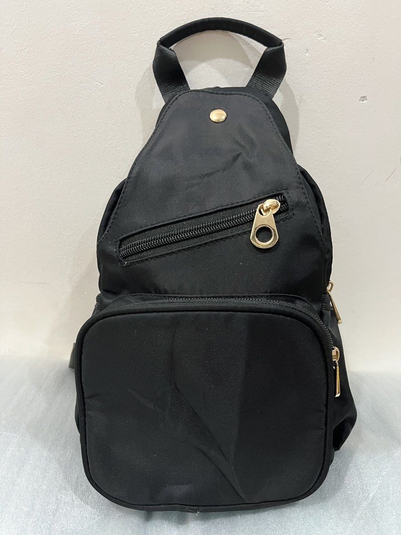 Take all crossbody bags (Category: Cross-body Bags) located in Talisay. Submitted by cherylu (Listing ID 1469147661, Image 2). Description: For take all only. All in good condition no flaws..