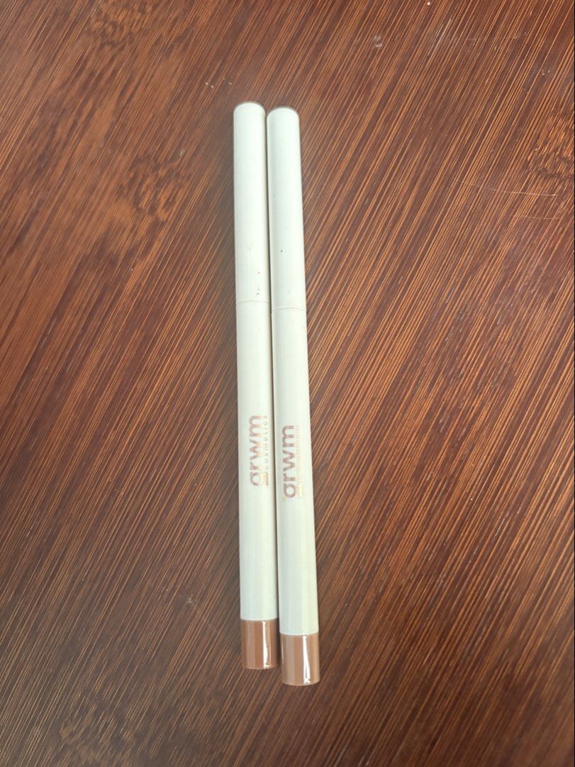 TAKE ALL |GRWM Retractable Gel Lip Liner (Category: Makeup) located in Mandaluyong City. Submitted by chachii_moon (Listing ID 1469012741, Image 2). Description: Barely used, not my shade. .
