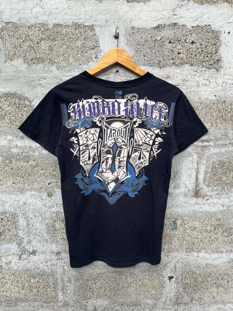 Tap Out (Category: Tshirts & Polo Shirts ) located in Manila. Submitted by skippypeanut1331 (Listing ID 1468966831, Image 2). Description: 17.5x26 Small Good Condition Color rate: 9/10 Issue: multiple pinhole, loose thread.