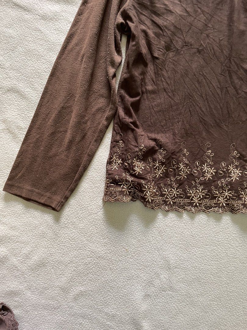 Tea Tam Longsleeve earthy too (Category: Longsleeves) located in San Quintin. Submitted by polasolah (Listing ID 1468993963, Image 2). Description: NEED WASH BEFORE USE size: L .