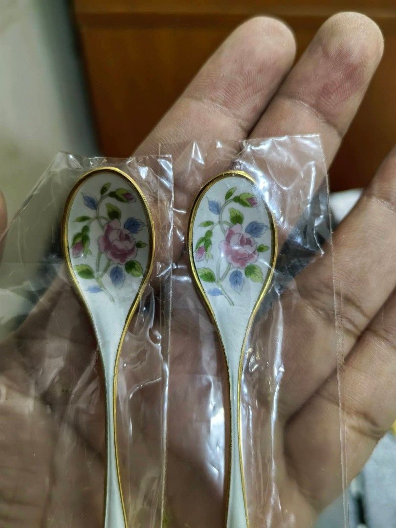 Teaspoon - Goldtone Stainless Japan (Category: Other Kitchenware & Tableware) located in Cebu City. Submitted by dudes_villanueva (Listing ID 1468977815, Image 3). Description: Teaspoon - Goldtone Stainless Japan Brand : SunUp Brand New 📌 In excellent condition..