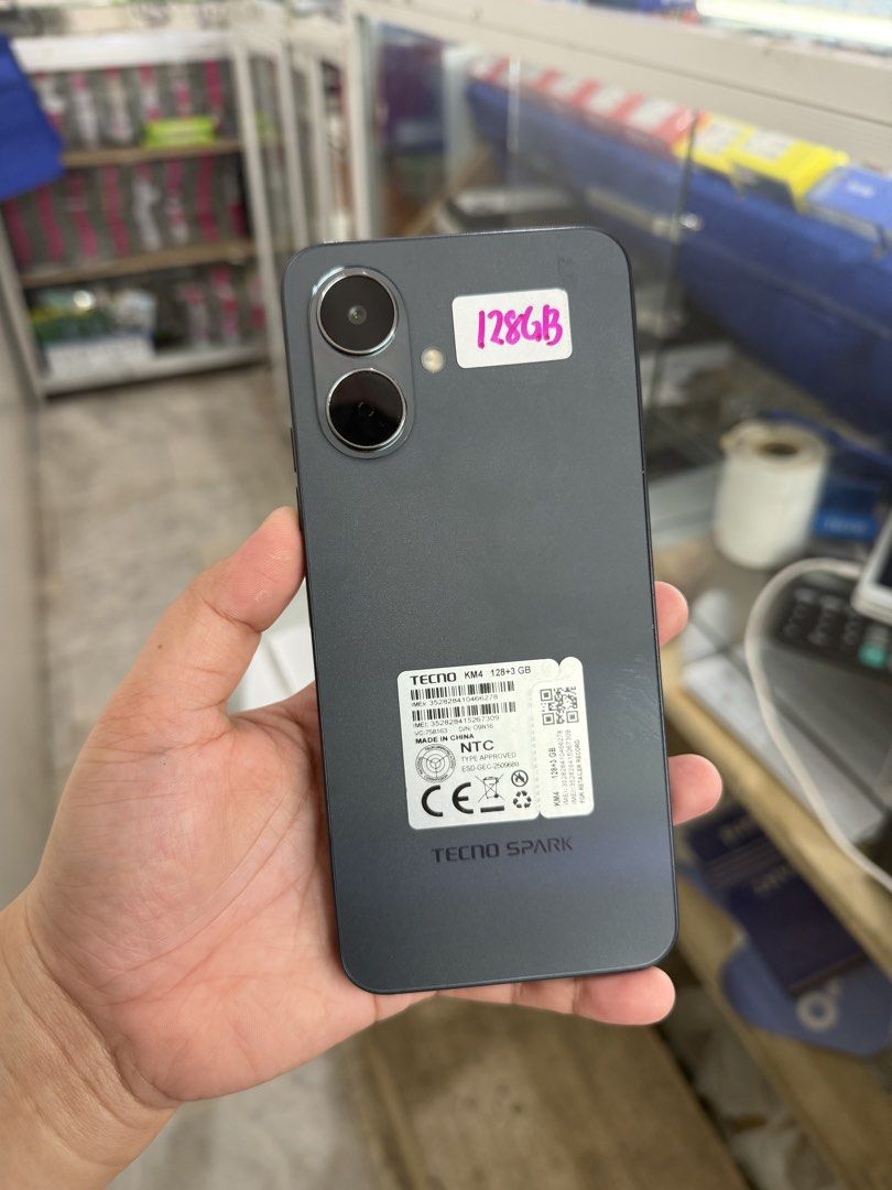 Tecno spark go 2 128gb (Category: Android Others) located in Manila. Submitted by nafinglalabs (Listing ID 1469089857, Image 1). Description: Gagamitin nalng Makinis No issue No history of repair With freebies.