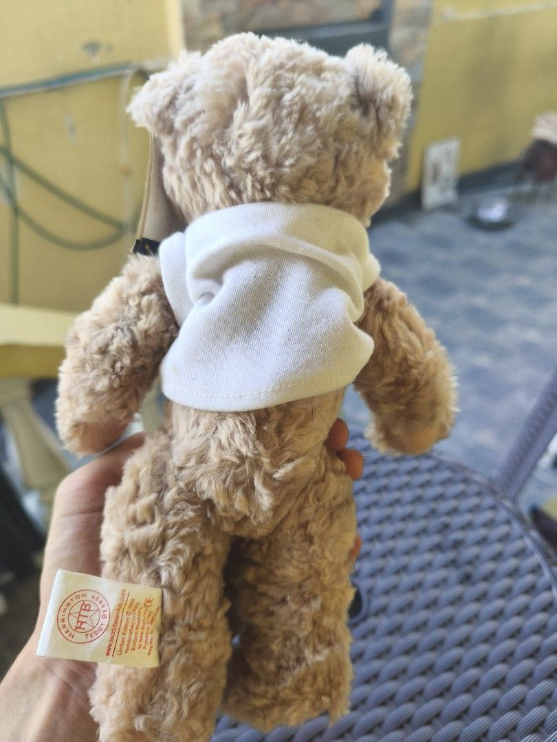 Teddy Bear Limited Edition numbered (Category: Plushies & Soft Toys) located in Muntinlupa City. Submitted by prime_finder (Listing ID 1469013072, Image 3). Description: Herrington Teddy Bear Limited Edition numbered 450/500 Brand New 1,500.
