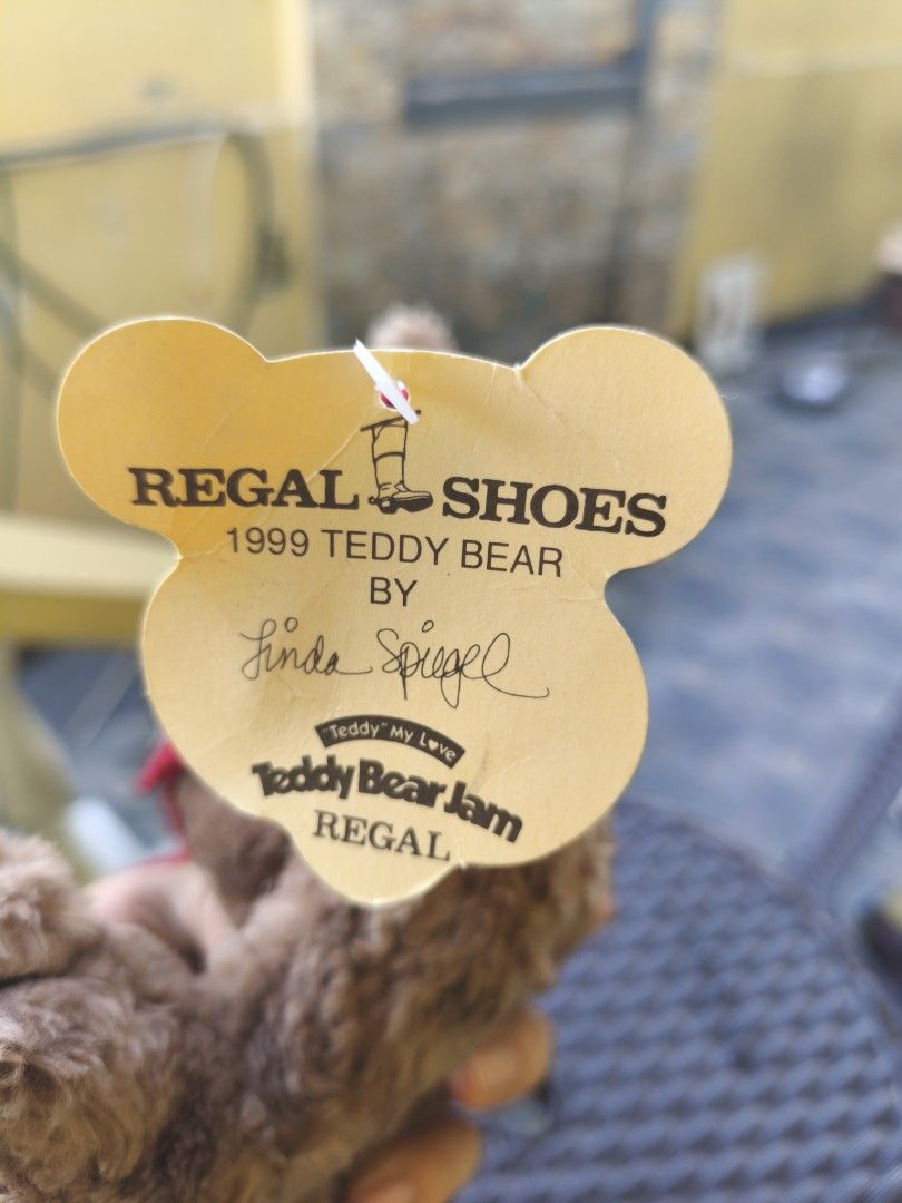 Teddy Bear Regal Teddy (Category: Plushies & Soft Toys) located in Muntinlupa City. Submitted by prime_finder (Listing ID 1469013271, Image 3). Description: Regal Teddy Bear Brand New 500.
