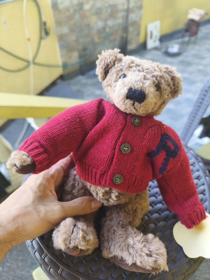 Teddy Bear Regal Teddy (Category: Plushies & Soft Toys) located in Muntinlupa City. Submitted by prime_finder (Listing ID 1469013271, Image 1). Description: Regal Teddy Bear Brand New 500.