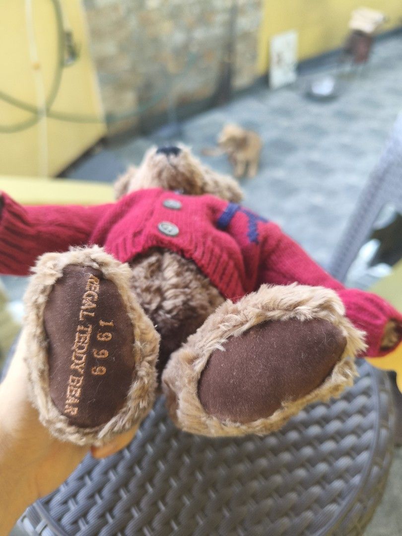 Teddy Bear Regal Teddy (Category: Plushies & Soft Toys) located in Muntinlupa City. Submitted by prime_finder (Listing ID 1469013271, Image 2). Description: Regal Teddy Bear Brand New 500.