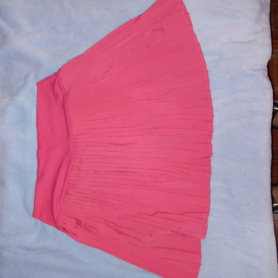 TENNIS SKORT (UNUSED) -XL (Category: Announcements) located in Manila. Submitted by twentyfifthbymaria (Listing ID 1468942681, Image 3). Description: decluttering! hindi na kasya since i lost weight:< SKU: C-PINK- TENNIS SKIRT- XL.