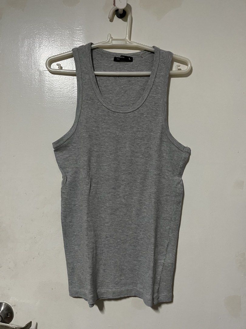 Terranova Gray Ribbed Tank Top (Category: Activewear) located in Quezon City. Submitted by oldbutgold1995 (Listing ID 1469109184, Image 1). Description: Size: Large fitted Color: Gray Condition: 10/10.