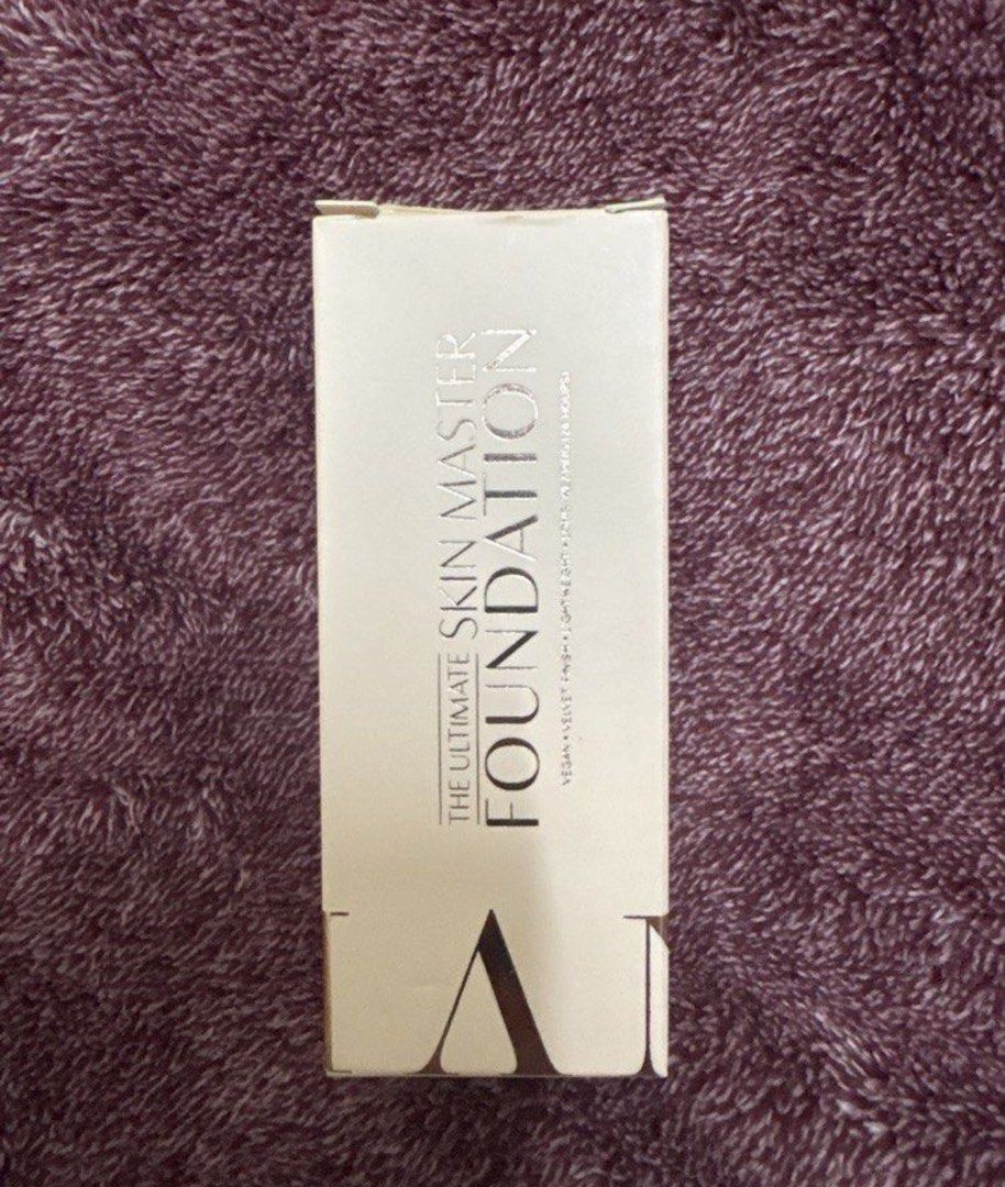 Teviant Foundation (Chai) (Category: Makeup) located in Manila. Submitted by cyaneaco (Listing ID 1468977628, Image 1). Description: Maling shade. 550 ko nabili dito rin sa Carousell. 2 weeks sa Pinas Expiration Date : 4/2027.