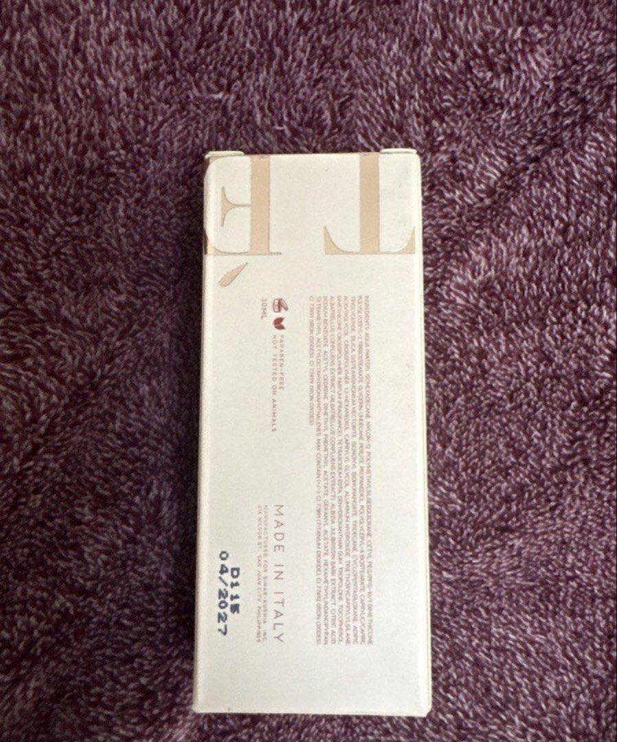 Teviant Foundation (Chai) (Category: Makeup) located in Manila. Submitted by cyaneaco (Listing ID 1468977628, Image 3). Description: Maling shade. 550 ko nabili dito rin sa Carousell. 2 weeks sa Pinas Expiration Date : 4/2027.