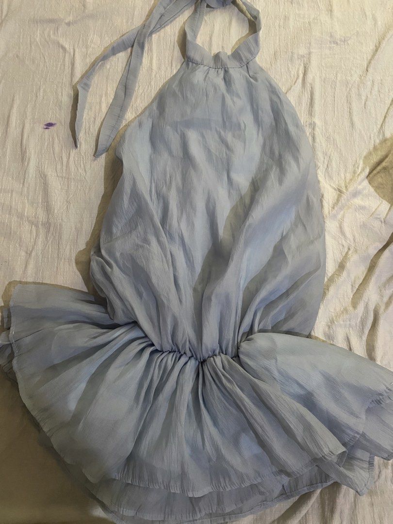 Textured chiffon fabric dress (Category: Dresses) located in Alburquerque. Submitted by chelseyywz (Listing ID 1462597046, Image 2). Description: Brand new, never worn. Size XS-M. Bought this for 450, high quality..