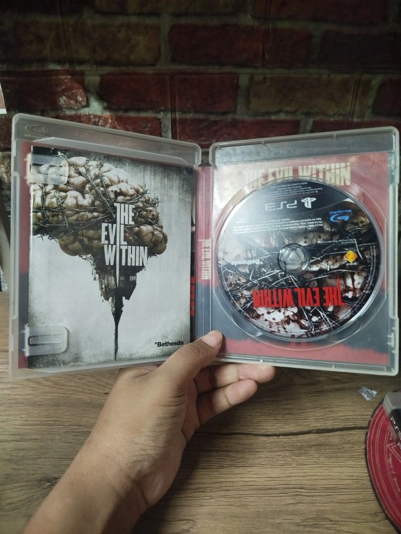 The Evil Within PS3 Game (Category: PlayStation) located in Binan City. Submitted by pumpkiiin02 (Listing ID 1468985470, Image 3). Description: - Platform: PlayStation 3 (PS3) - Title: The Evil Within - Developer: Tango Gameworks | Publisher: Bethesda - Condition: Includes original case and cover art, disc is ready to play - Genre: Survival Horror - Perfect addition to any horror game collection!.