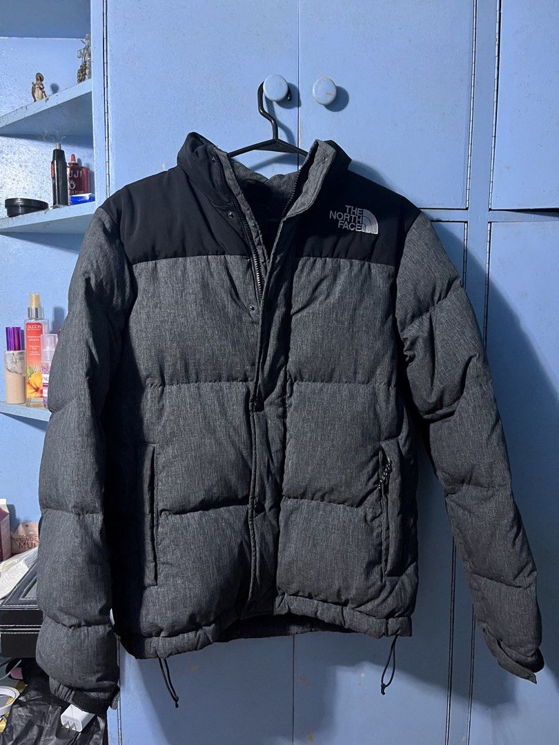 The North Face 1996 Retro Nuptse Jacket (Category: Coats, Jackets and Outerwear) located in Mandaluyong City. Submitted by lamisjoshelider (Listing ID 1469125797, Image 1). Description: -the north face 1996 retro nuptse jacket -used once -size M-L -nego sure buyer tawad ka lang.