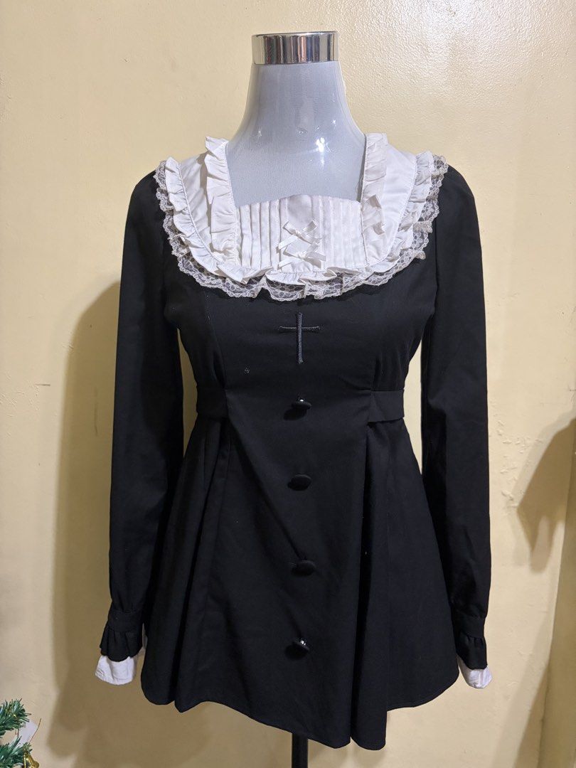 The Nun Halloween Costume (Category: Dresses) located in Manila. Submitted by at_realty (Listing ID 1469071530, Image 1). Description: The Nun S-M.