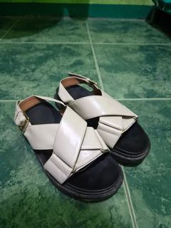(Category: ) located in . Submitted by karenapilado (Listing ID 1469093104, Image 1). Description: .